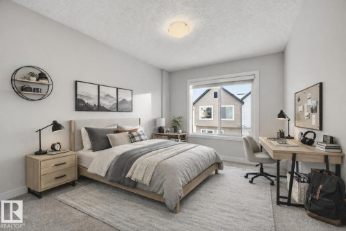 #80 1010 Rabbit Hill Rd Sw, Edmonton, AB - Indoor Photo Showing Bedroom