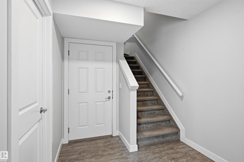 #80 1010 Rabbit Hill Rd Sw, Edmonton, AB - Indoor Photo Showing Other Room