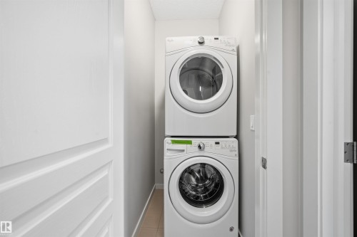 #16 804 Welsh Dr Sw, Edmonton, AB - Indoor Photo Showing Laundry Room