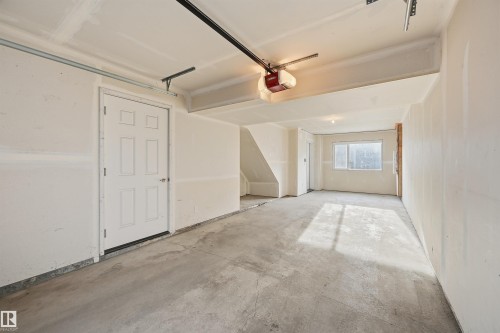 #16 804 Welsh Dr Sw, Edmonton, AB - Indoor