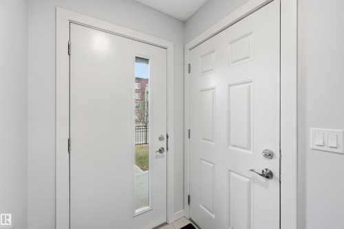 #16 804 Welsh Dr Sw, Edmonton, AB - Indoor Photo Showing Other Room