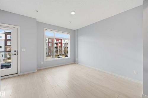 #16 804 Welsh Dr Sw, Edmonton, AB - Indoor Photo Showing Other Room