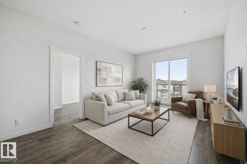 #317 812 Welsh Dr Sw, Edmonton, AB - Indoor Photo Showing Living Room