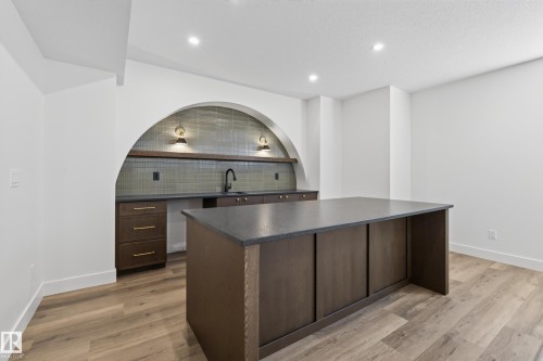 57 Hull Wynd, Spruce Grove, AB - Indoor Photo Showing Kitchen