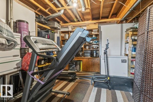 Image quality insufficient for description - 16 Harrold Place, St. Albert, AB - Indoor