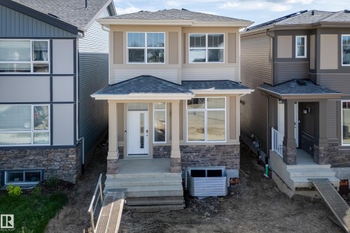 21007 25 Avenue Nw, Edmonton, AB - Outdoor