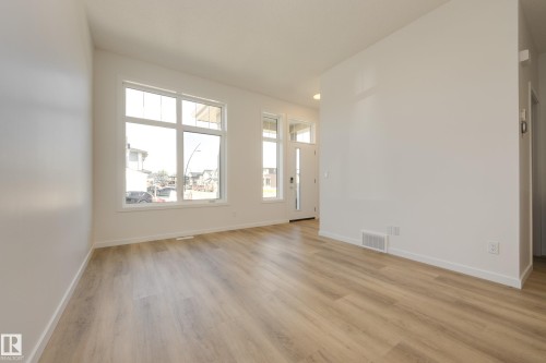 21007 25 Avenue Nw, Edmonton, AB - Indoor Photo Showing Other Room