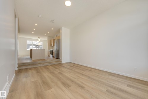 21007 25 Avenue Nw, Edmonton, AB - Indoor Photo Showing Other Room