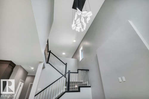 3813 104 Street Nw, Edmonton, AB - Indoor Photo Showing Other Room