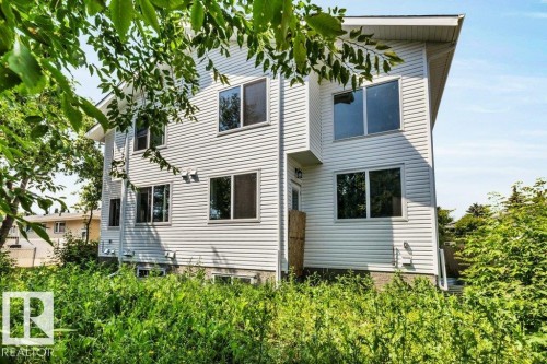 3813 104 Street Nw, Edmonton, AB - Outdoor