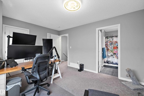 128 3305 Orchards Link, Edmonton, AB - Indoor Photo Showing Office