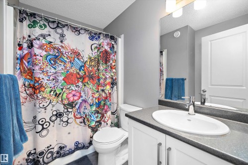 128 3305 Orchards Link, Edmonton, AB - Indoor Photo Showing Bathroom