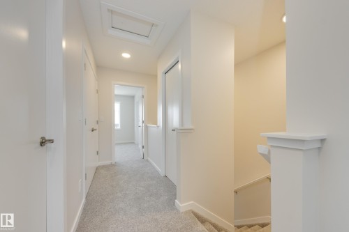 21011 25 Avenue Nw, Edmonton, AB - Indoor Photo Showing Other Room