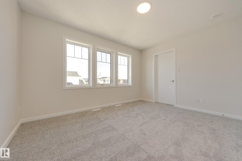21011 25 Avenue Nw, Edmonton, AB - Indoor Photo Showing Other Room
