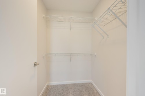 21011 25 Avenue Nw, Edmonton, AB - Indoor With Storage