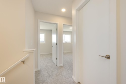 21011 25 Avenue Nw, Edmonton, AB - Indoor Photo Showing Other Room