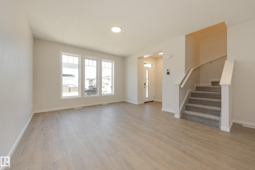 21011 25 Avenue Nw, Edmonton, AB - Indoor Photo Showing Other Room