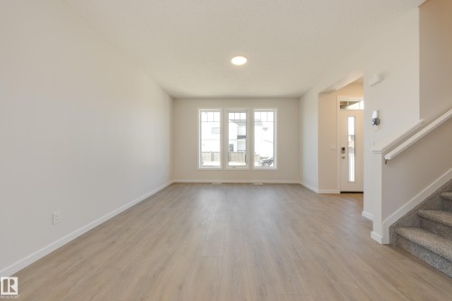21011 25 Avenue Nw, Edmonton, AB - Indoor Photo Showing Other Room