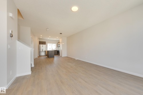 21011 25 Avenue Nw, Edmonton, AB - Indoor Photo Showing Other Room