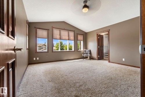 25 Hilltop Ridge, Fort Saskatchewan, AB - Indoor Photo Showing Other Room