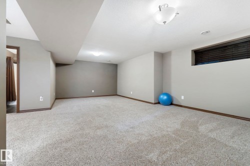 25 Hilltop Ridge, Fort Saskatchewan, AB - Indoor