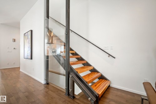 8751 83 Avenue Nw, Edmonton, AB - Indoor Photo Showing Other Room