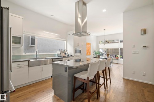 8751 83 Avenue Nw, Edmonton, AB - Indoor Photo Showing Kitchen With Double Sink With Upgraded Kitchen