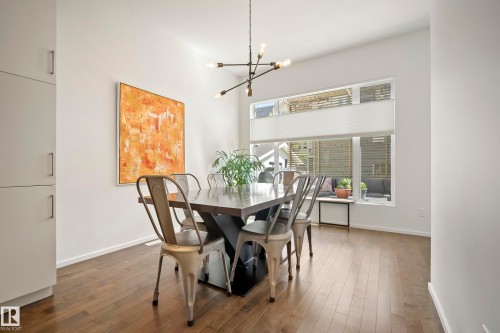 8751 83 Avenue Nw, Edmonton, AB - Indoor Photo Showing Dining Room