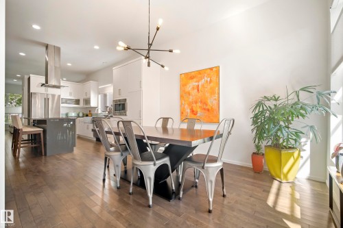 8751 83 Avenue Nw, Edmonton, AB - Indoor Photo Showing Dining Room