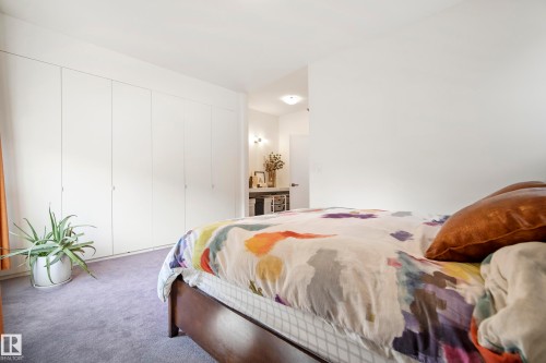 8751 83 Avenue Nw, Edmonton, AB - Indoor Photo Showing Bedroom