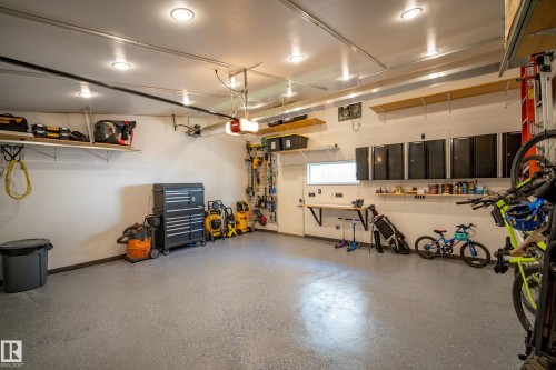 8751 83 Avenue Nw, Edmonton, AB - Indoor Photo Showing Garage