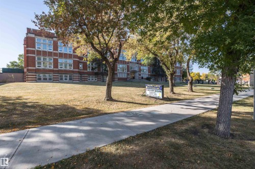 #203 10842 107 St Nw, Edmonton, AB - Outdoor