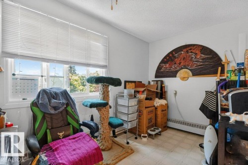 #203 10842 107 St Nw, Edmonton, AB - Indoor