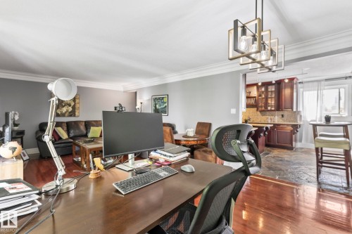 #405 10745 83 Av Nw, Edmonton, AB - Indoor