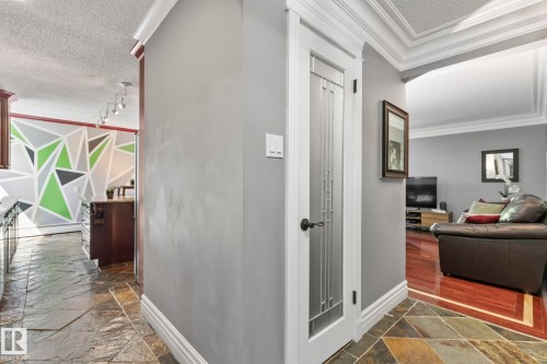 #405 10745 83 Av Nw, Edmonton, AB - Indoor Photo Showing Other Room