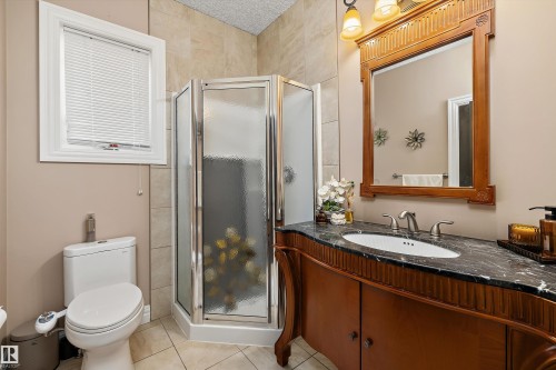 14148 134 Street Nw, Edmonton, AB - Indoor Photo Showing Bathroom
