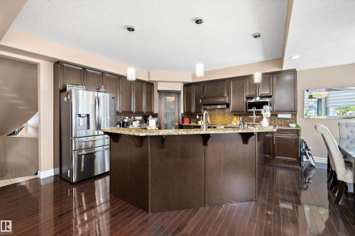 14148 134 Street Nw, Edmonton, AB - Indoor Photo Showing Kitchen With Upgraded Kitchen