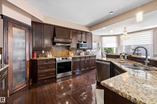 14148 134 Street Nw, Edmonton, AB - Indoor Photo Showing Kitchen With Double Sink With Upgraded Kitchen