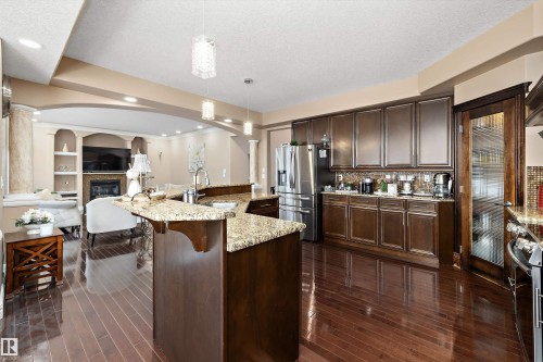 14148 134 Street Nw, Edmonton, AB - Indoor Photo Showing Kitchen