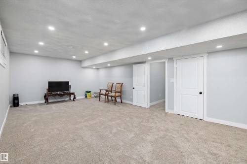 14148 134 Street Nw, Edmonton, AB - Indoor