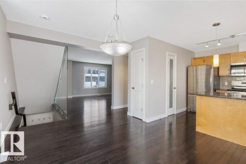 #23 7289 South Terwillegar Dr Nw, Edmonton, AB - Indoor Photo Showing Kitchen