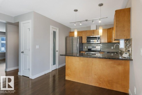 #23 7289 South Terwillegar Dr Nw, Edmonton, AB - Indoor Photo Showing Kitchen
