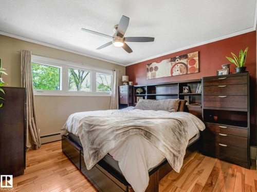 8311 96 Avenue Nw, Edmonton, AB - Indoor Photo Showing Bedroom