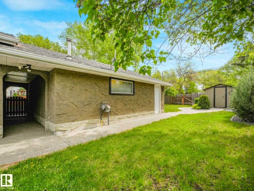 8311 96 Avenue Nw, Edmonton, AB - Outdoor