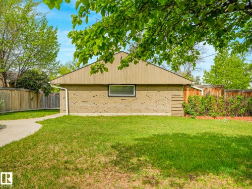 8311 96 Avenue Nw, Edmonton, AB - Outdoor