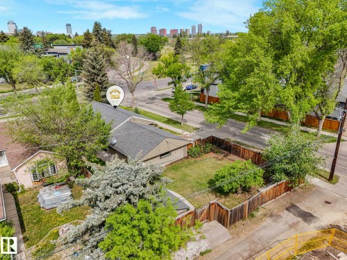8311 96 Avenue Nw, Edmonton, AB - Outdoor