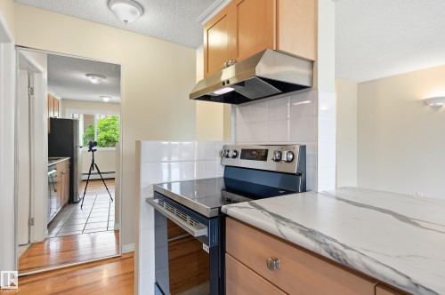 Kitchen - #433 11217 103 Av Nw, Edmonton, AB - Indoor Photo Showing Kitchen