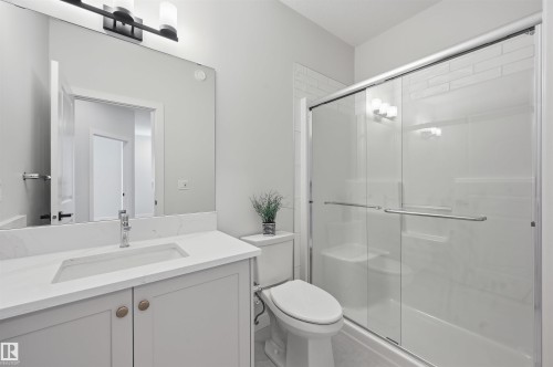 3024 Dixon Landing Sw, Edmonton, AB - Indoor Photo Showing Bathroom