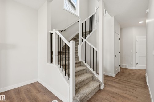 3024 Dixon Landing Sw, Edmonton, AB - Indoor Photo Showing Other Room