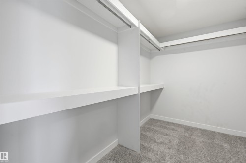 3024 Dixon Landing Sw, Edmonton, AB - Indoor With Storage